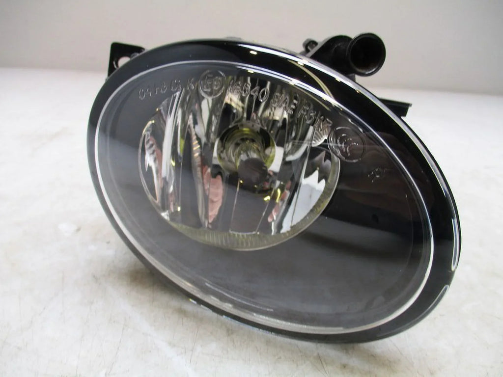 Pre-Owned 2023 Mercedes Sprinter  Passenger Bumper Mounted Fog Light  (Good)