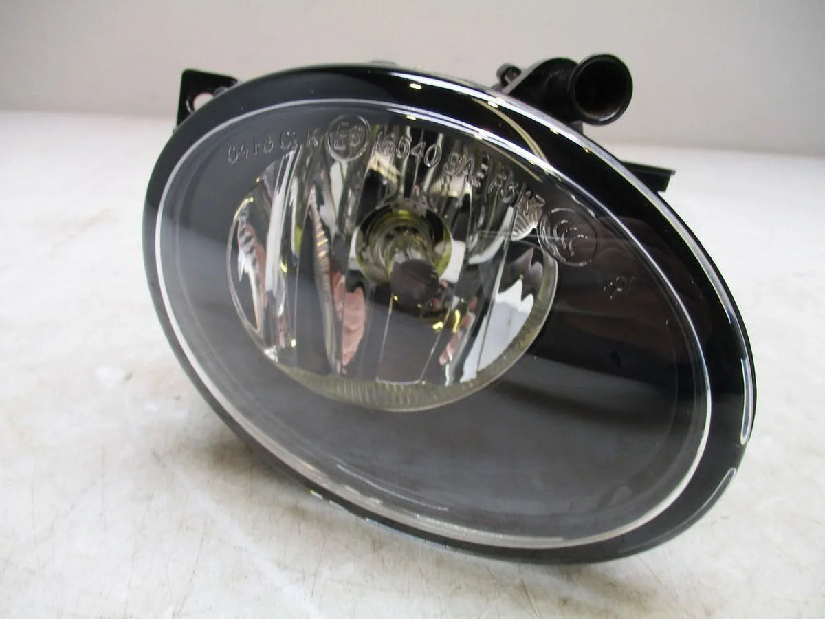 Pre-Owned 2023 Mercedes Sprinter  Passenger Bumper Mounted Fog Light  (Good)
