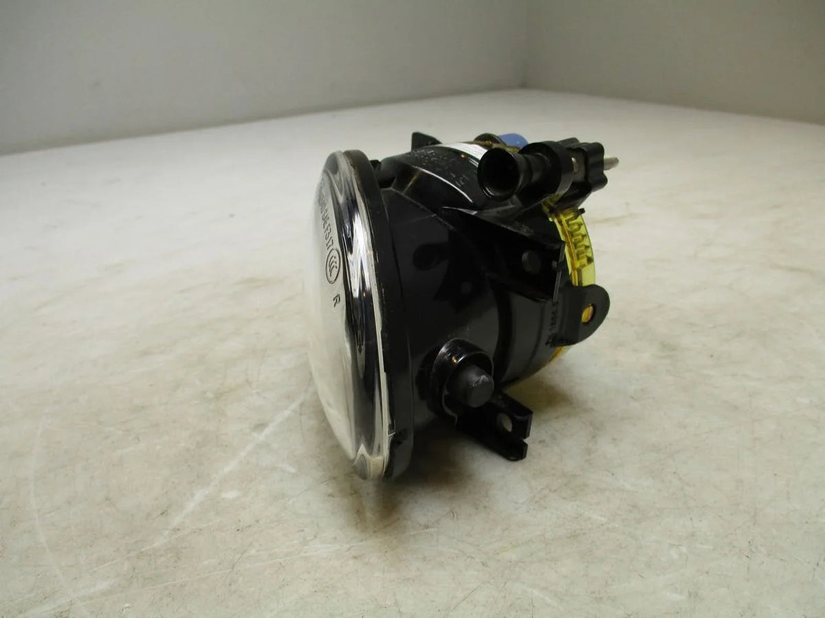 Pre-Owned 2023 Mercedes Sprinter  Passenger Bumper Mounted Fog Light  (Good)
