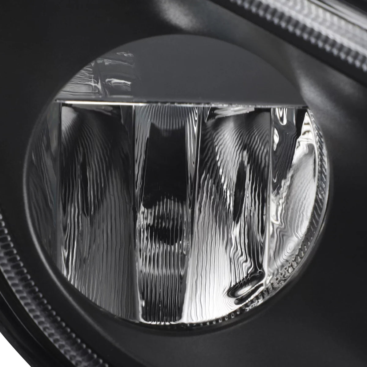 '- Fit 2018 2019 2020 2021 2022 2023 Freightliner Cascadia 126 Class 8 Truck  Fog Light Lamp Black  Style Passenger Side