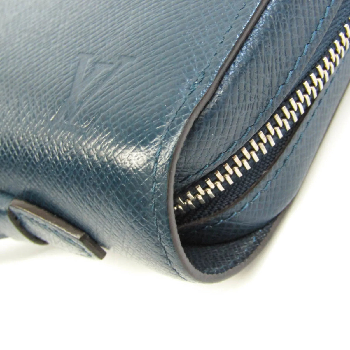 Pre-Owned Louis Vuitton Taiga Zippy   Men's Taiga Leather Long Wallet (bi-fold) Navy Blue (Good)
