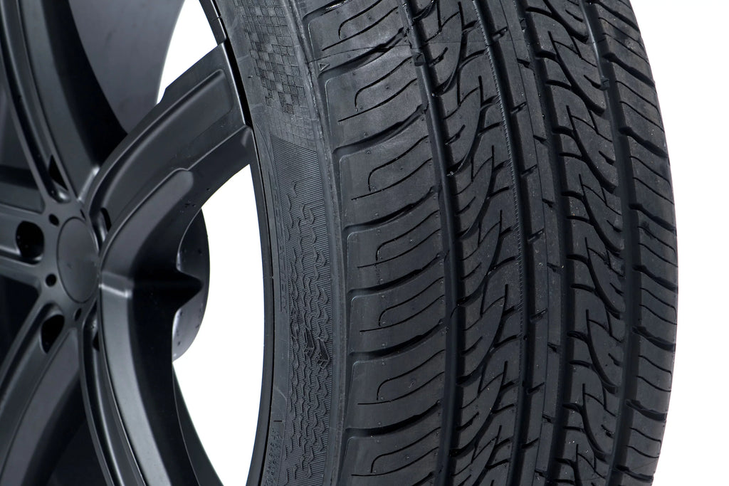 Vercelli Classic 787 215/75-14 98  Tire
